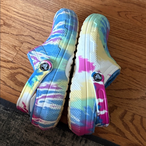 Crocs women’s 8 men’s 6 tie dye fuzzy lined - Picture 7 of 7